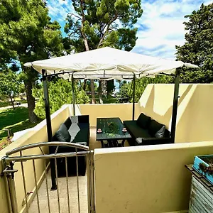 Apartment Mirta Deluxe Superior 5 Star Apartment, Your Piece Of Heaven By The Sea & Park, With Sea & Park View, Novigrad Istria